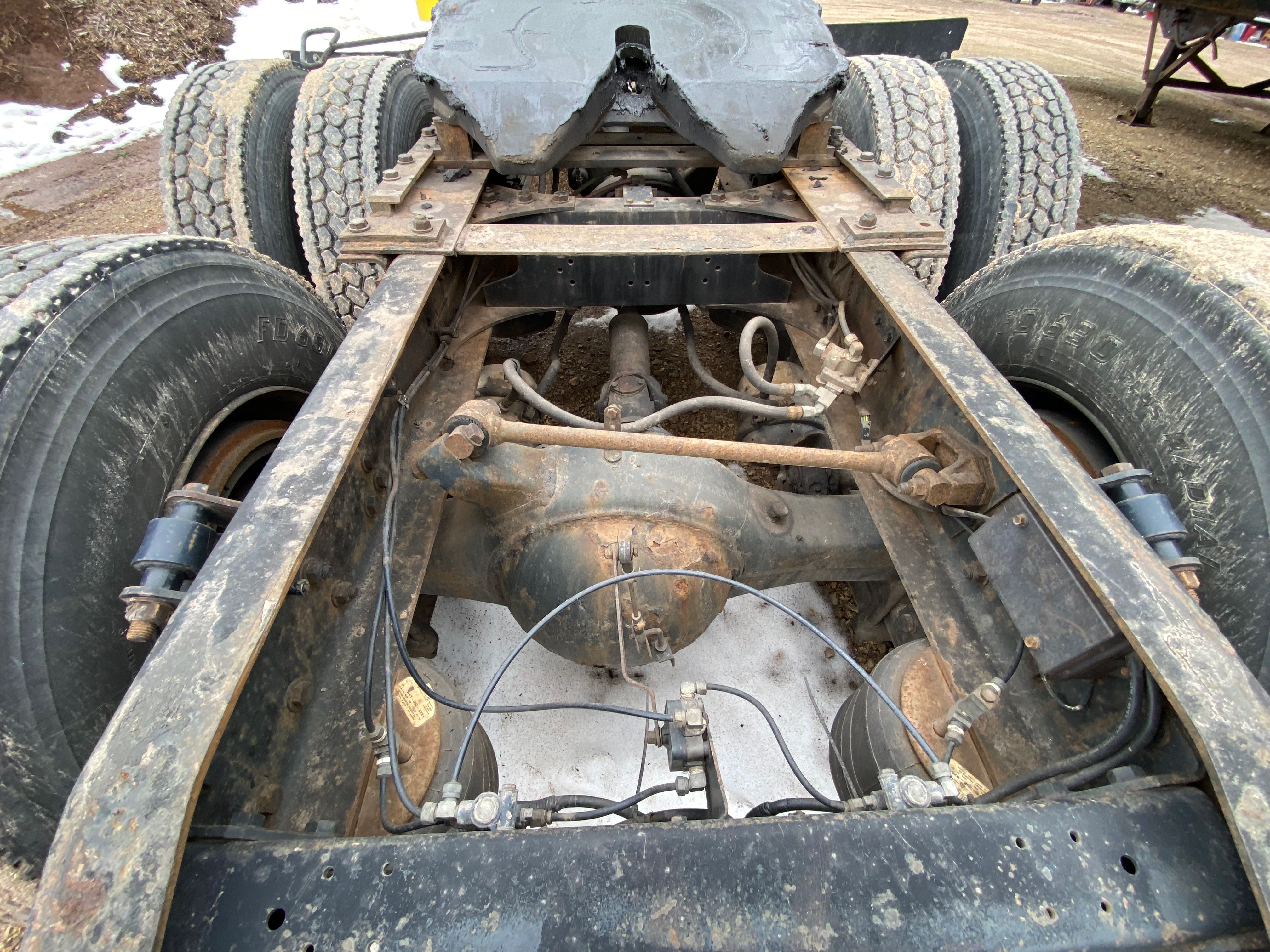 1996 FREIGHTLINER FLD120 - Image 21